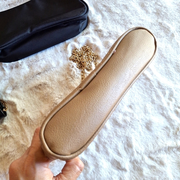 Holiday Purse Black Snake Embossed Goldtone Square Shoulder Crossbody Clutch - Picture 5 of 10